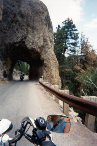 Rock Tunnel/2002